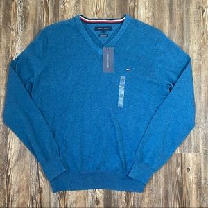 NWT Men’s Tommy Hilfiger Premium Cotton Blue V-Neck Pullover Sweater Size XS